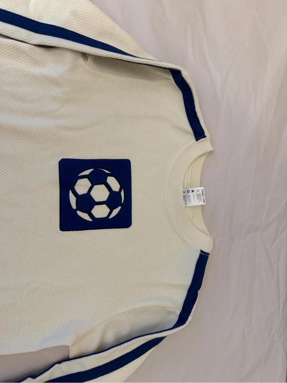 Oshkosh Boys Cream Long Sleeve Soccer Graphic Top with Navy Stripes Sz 5 *Read*